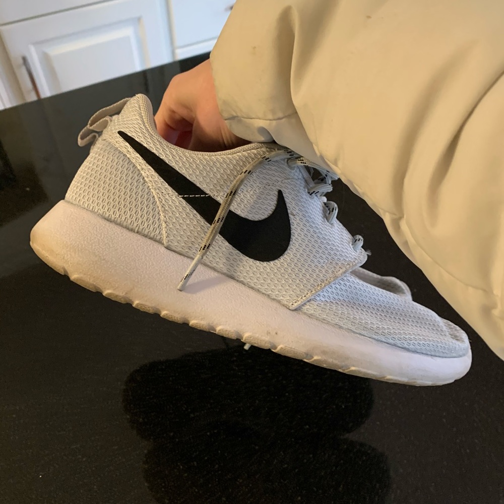Gym shoes